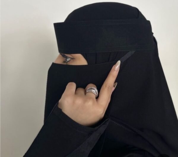 NIQAB-003