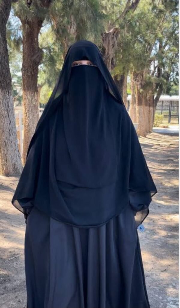 NIQAB-004